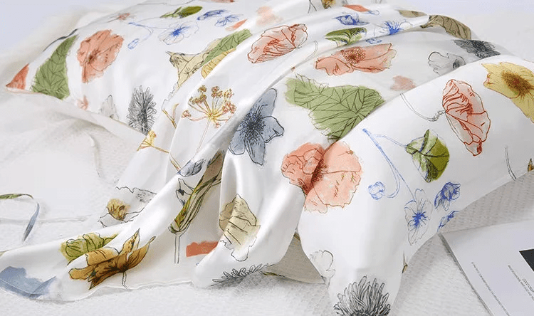 Floral Mulberry Silk Pillowcase - Made by 22 Momme Silk - Lian