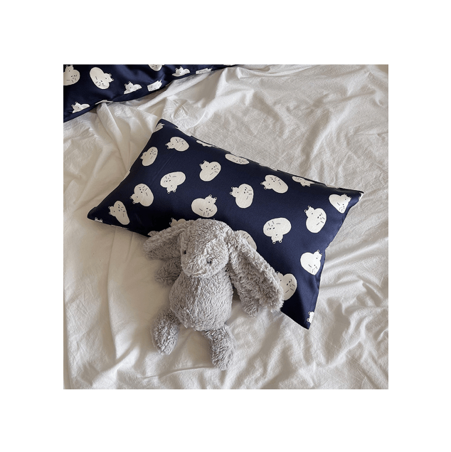 Children&#39;s Silk Pillowcases White Bear Design 30*50CM Envelop Shape Pillowcase - Lian