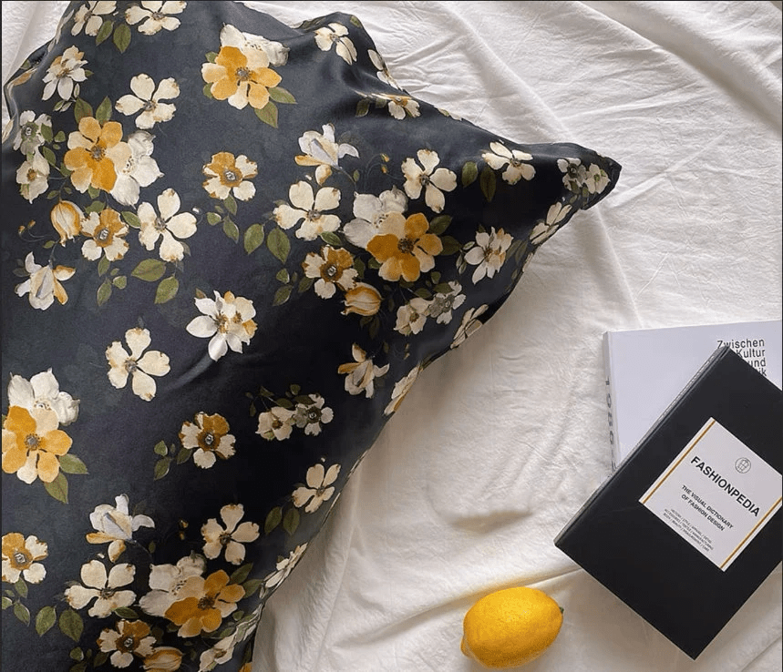 Blossom Flowers Mulberry Silk Pillowcase &amp; Eye Mask Gift Set: Luxury Silk Bedding Elevates Your Sleep Experience with Skin and Hair Benefits - Lian