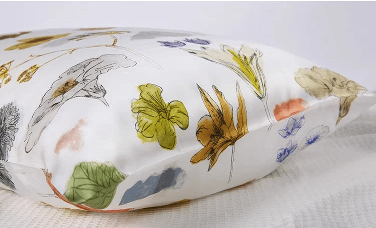 Floral Mulberry Silk Pillowcase - Made by 22 Momme Silk - Lian