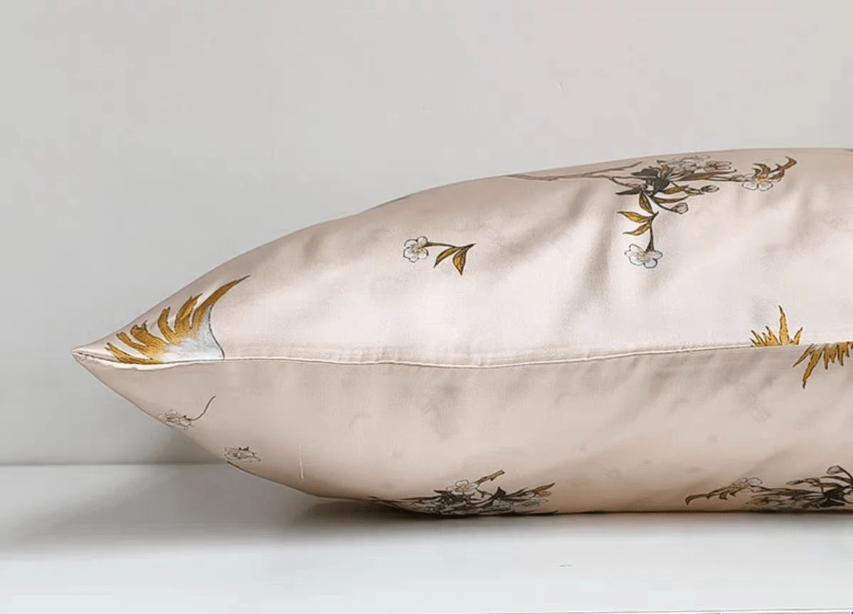 Beige Silk Pillowcase with Parrot Design – 20 Momme Mulberry Silk for Beauty Sleep and Reduced Hair Breakage - Lian