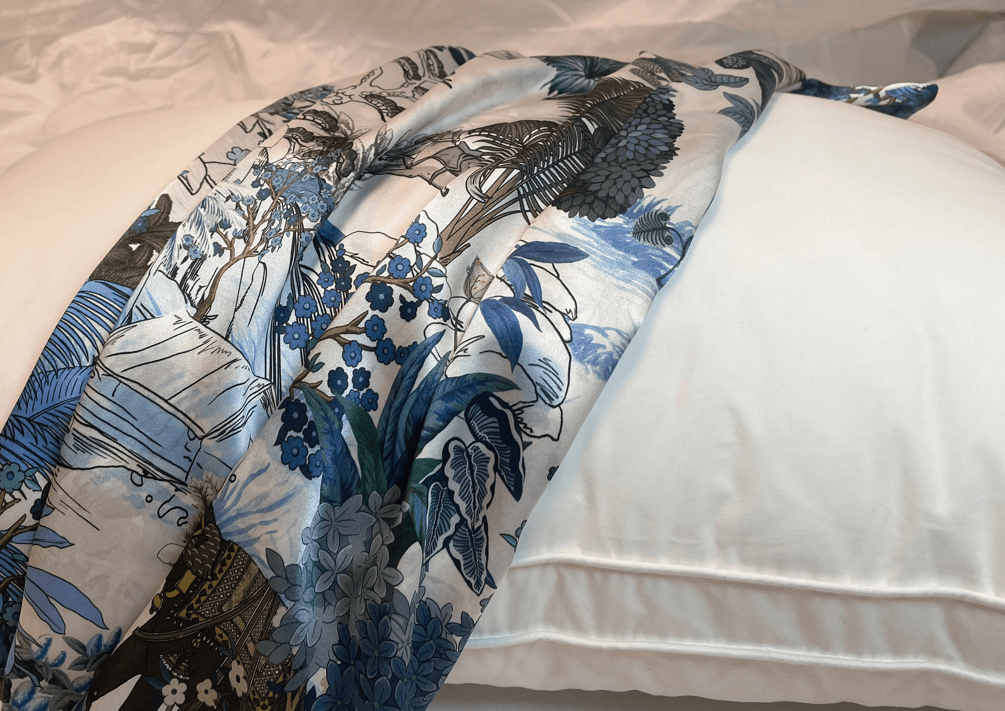 Tropical Forest Silk Pillowcase Handmade Pure Silk Pillow with zip closure Blue Floral Pillowcase for New Home Gift for Housewarming - Lian