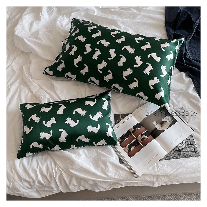 Toddlers  Pillowcase Mulberry Pillow Chic Kitty Green Silk Pillow for Kid&#39;s Birthday Gift Available with Two Size for Adults and Kids - Lian