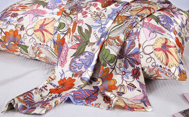 Wildflower Silk Pillowcase - Pure Mulberry Silk Spring Home Decor - Lian