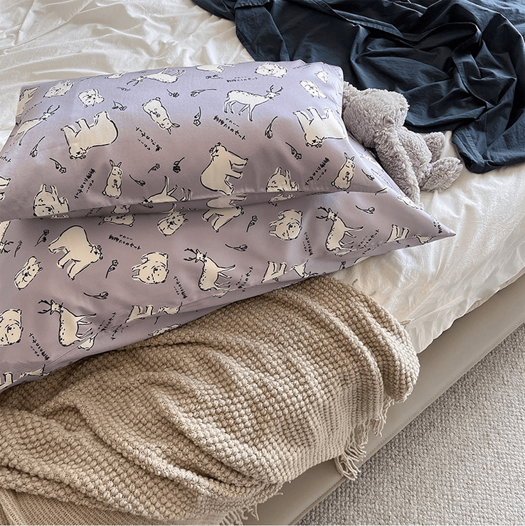 Double-Sided Silk Pillowcase with Wild Animal Design - Available in Child and Adult Sizes - Lian