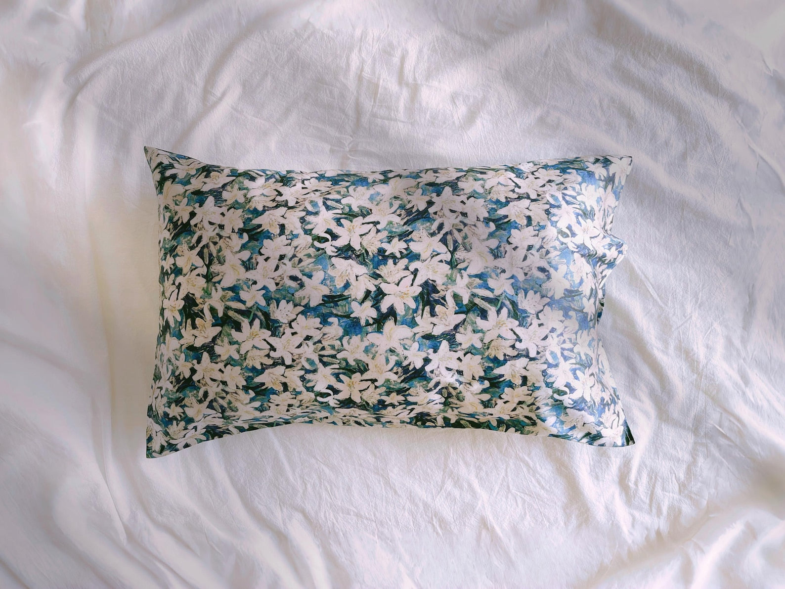 Oriental Lily Floral Silk Pillowcase - Luxury Silk Bedding