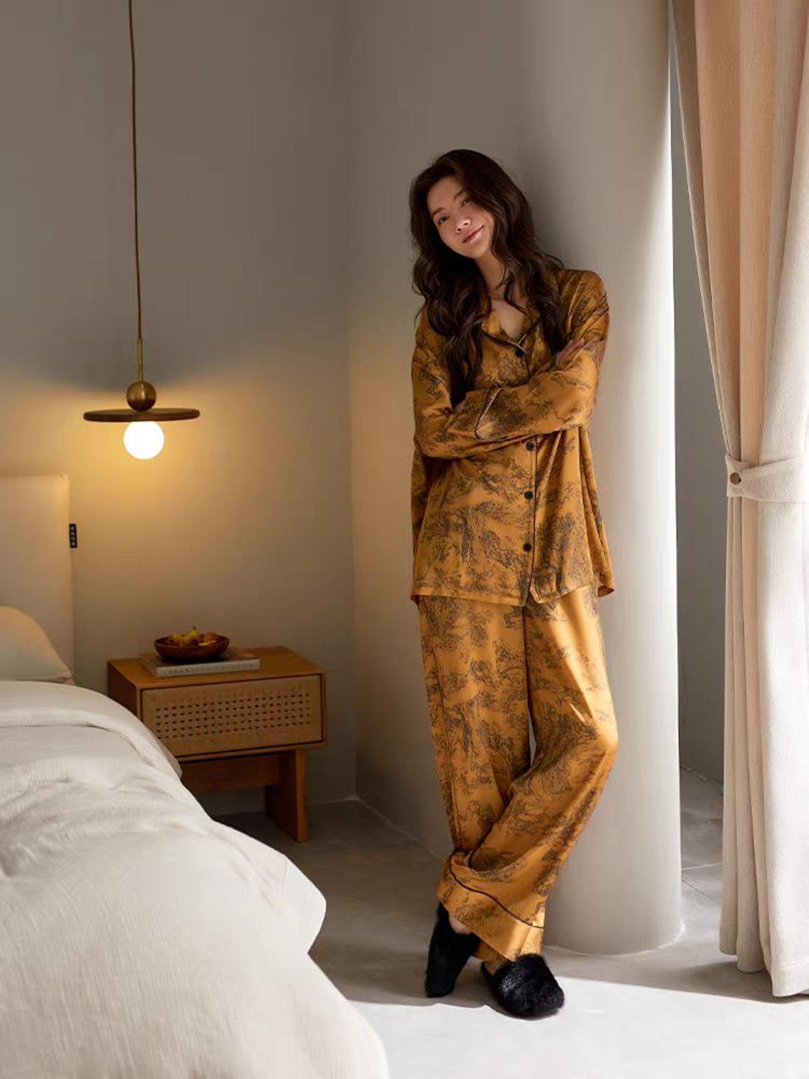 Oriental Silk Blend Pyjamas - Chinese Ink Painting Design, Soft &amp; Breathable