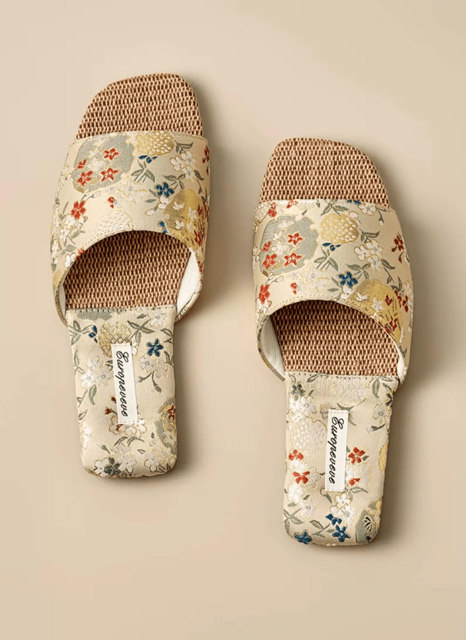 summer slippers